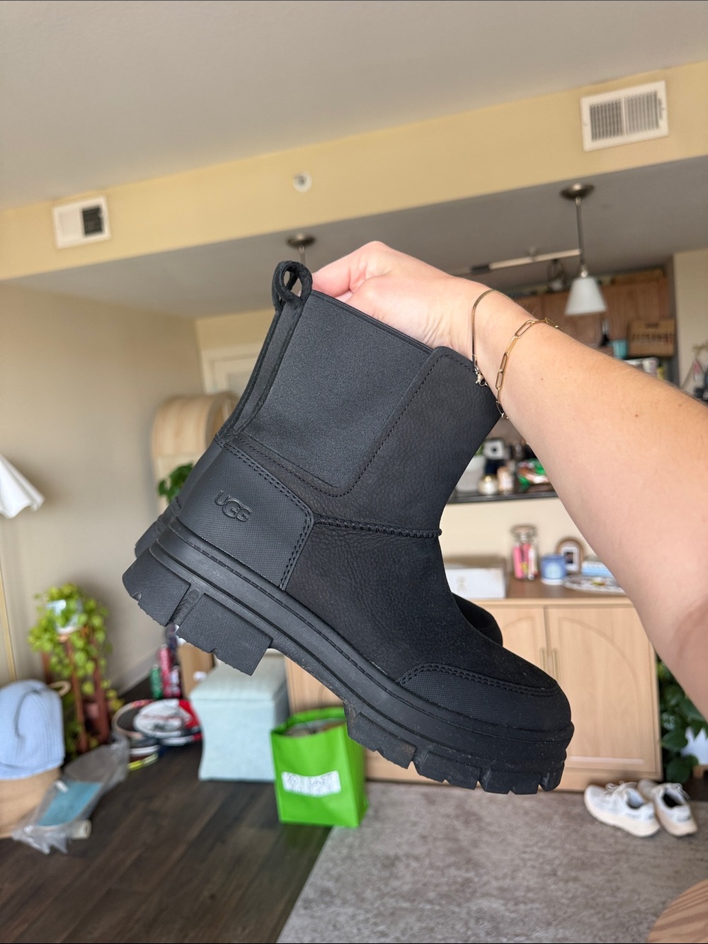 UGG Ashton Weatherized Chelsea Boot